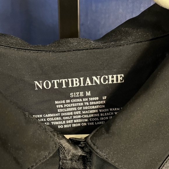 Nottibianche NWT Womens Black Satin Lounge Pajama Top Buttons - Picture 2 of 4